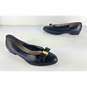 Vintage Salvatore Ferragamo Vara Pumps Black Pebble Leather Bow Shoes Size 7.5 B